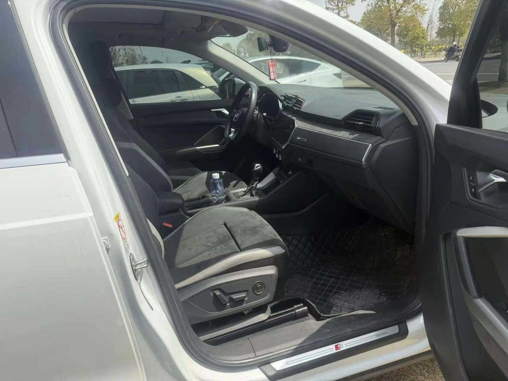 Audi Q3 2022 35 TFSI Fashion Dynamic 3
