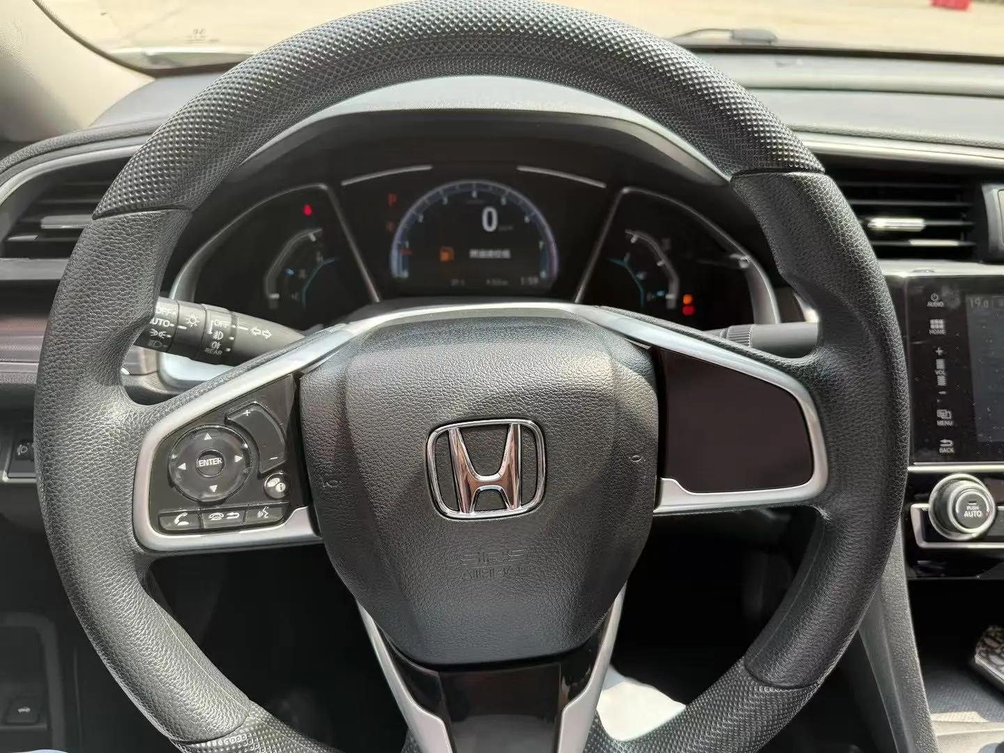 Civic 2019 220TURBO CVT Dynamic Edition National V 7