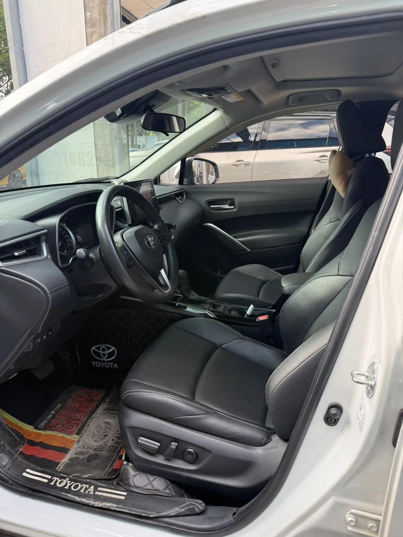 Toyota 2023 Frontlander 2.0 CVT Luxury Edition Automatic 3