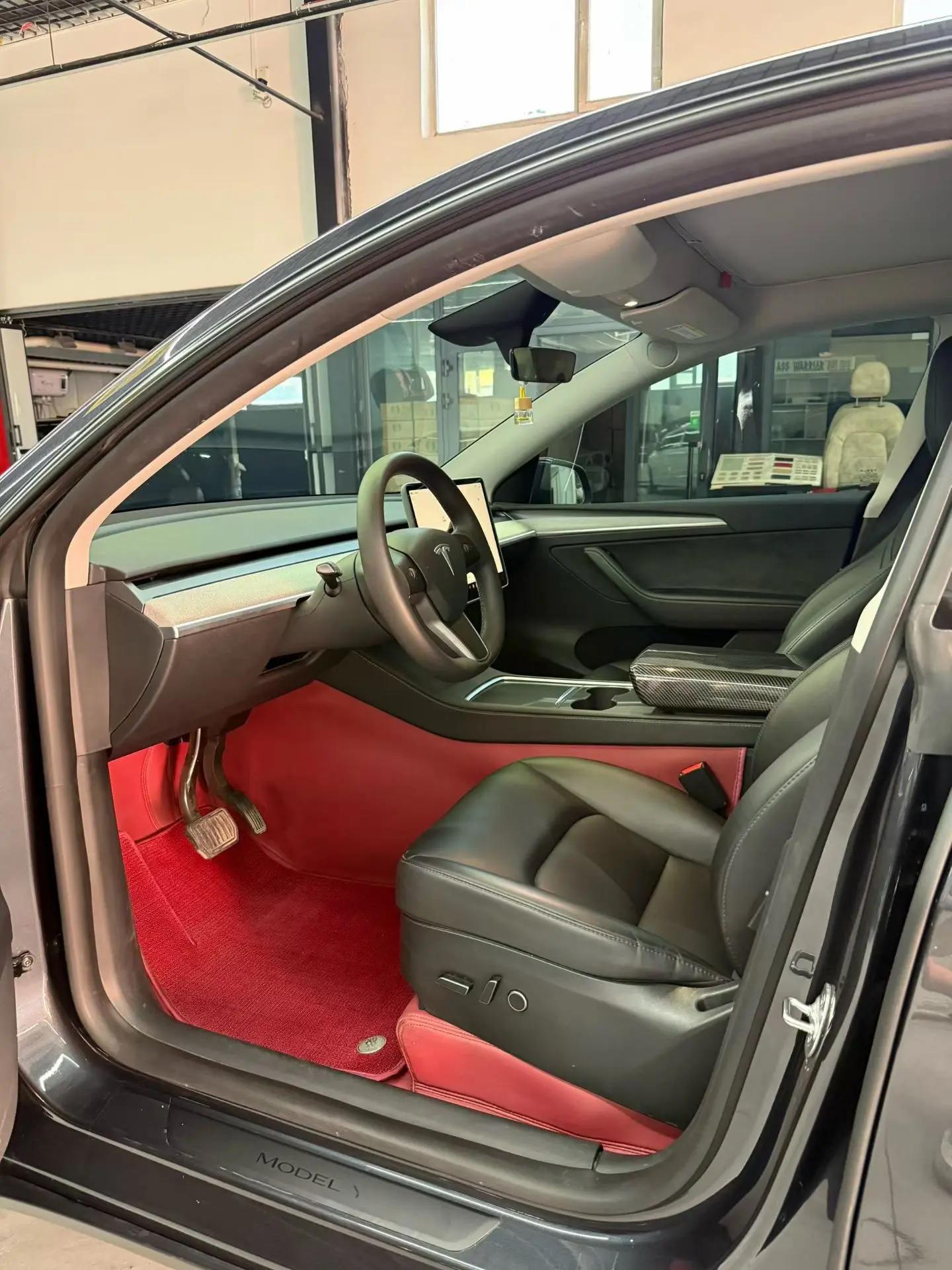 2024 Model Y Rear-Wheel Drive Edition 4