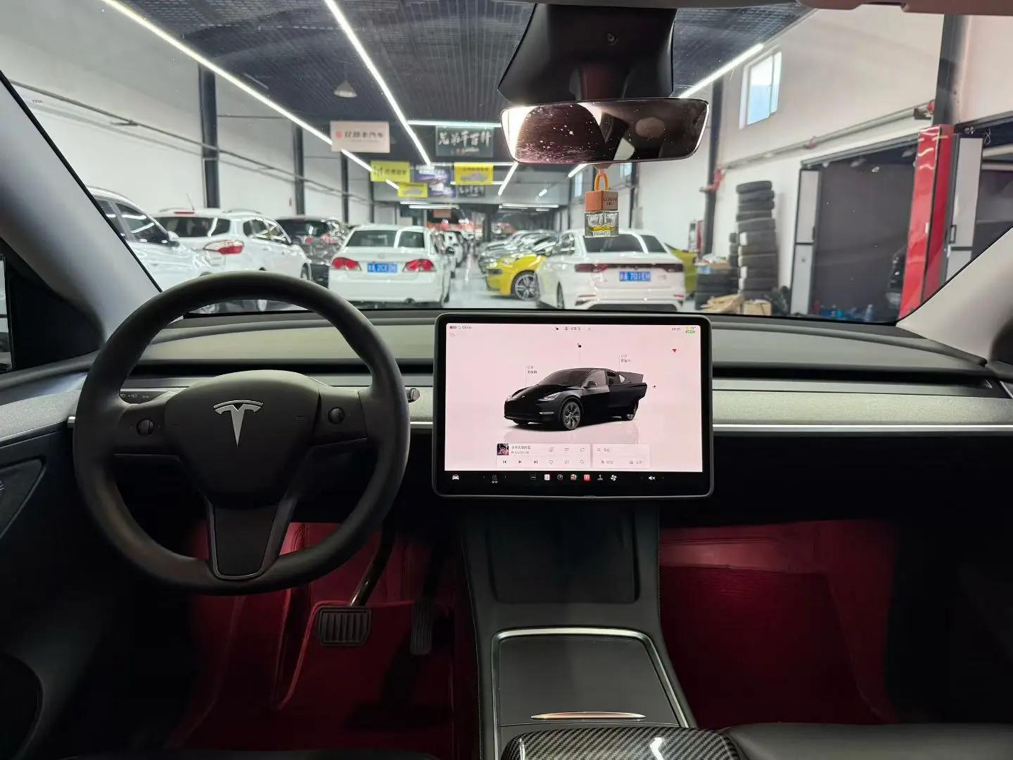 2024 Model Y Rear-Wheel Drive Edition 5