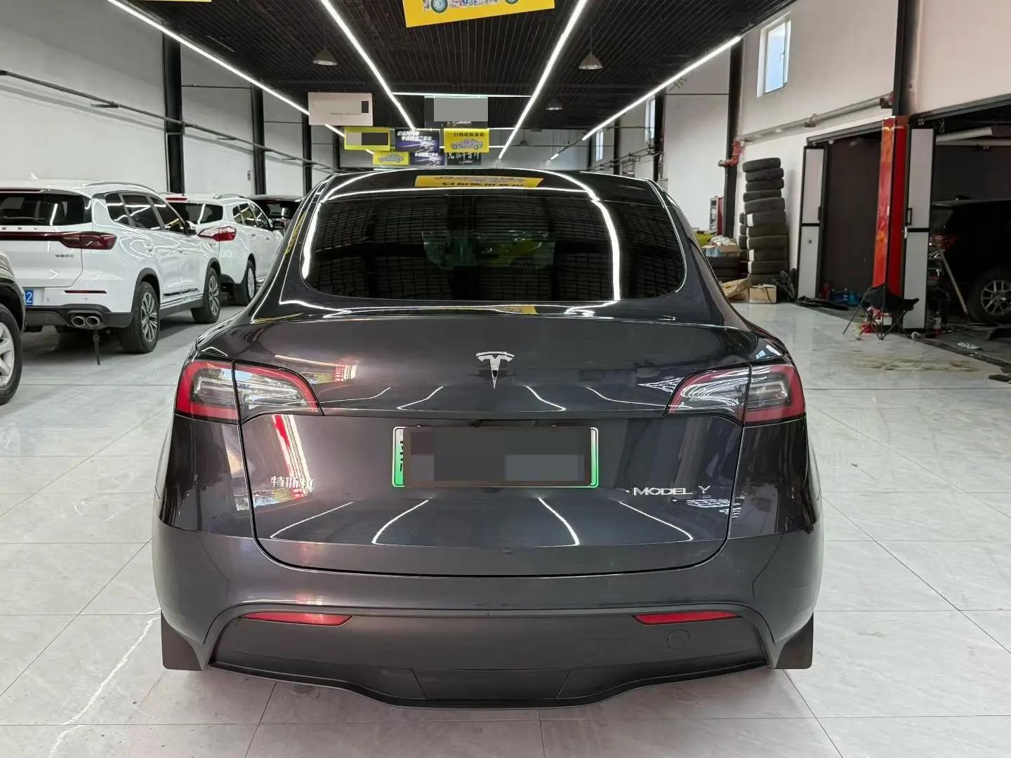 2024 Model Y Rear-Wheel Drive Edition 8