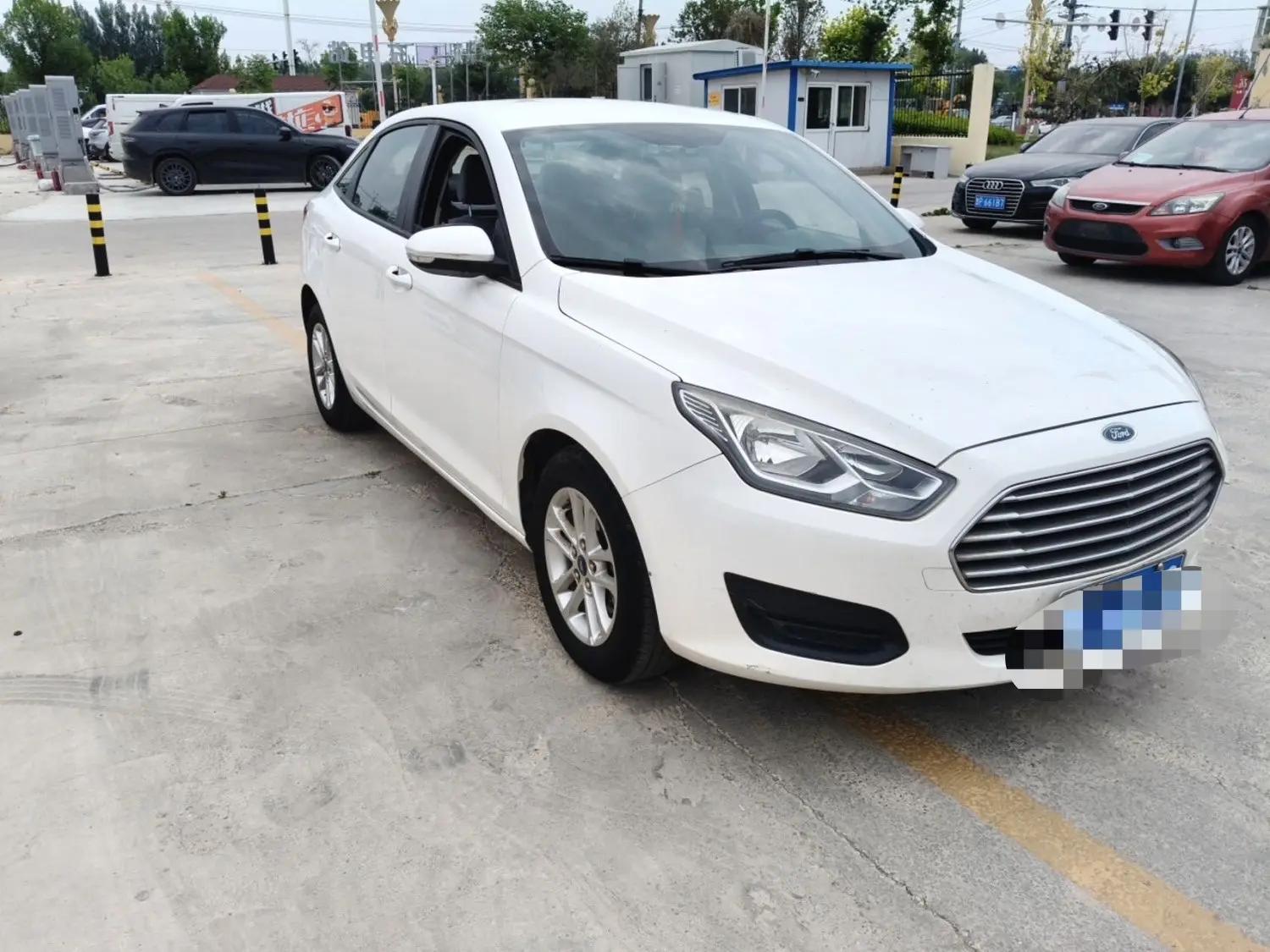 Forrest 2019 to 1.5L Automatic Quality (Tire Pressure Monitoring) Country VI 3