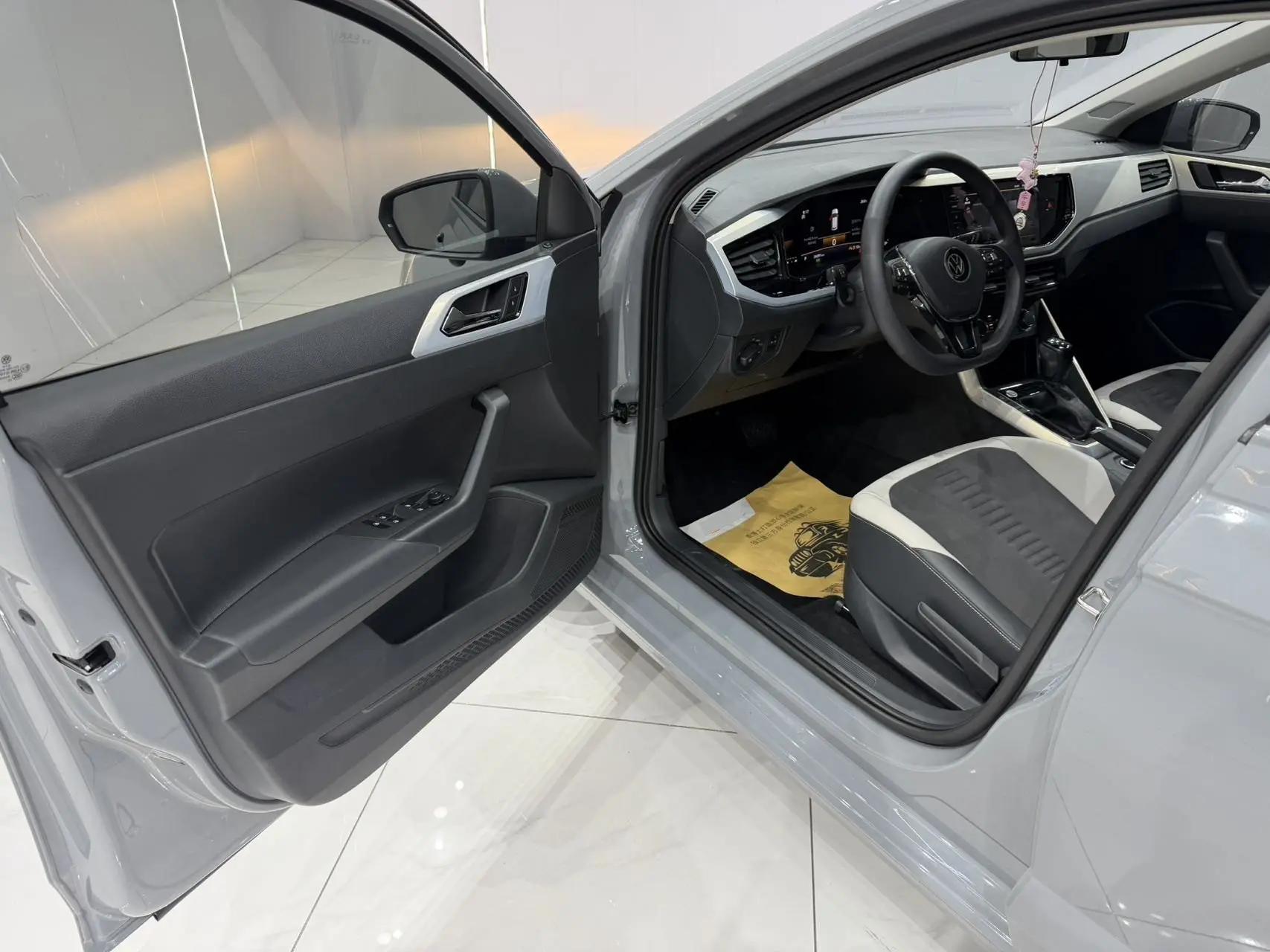 Volkswagen 2023 POLO Plus 1.5 Colorful Tech Edition Automatic 7