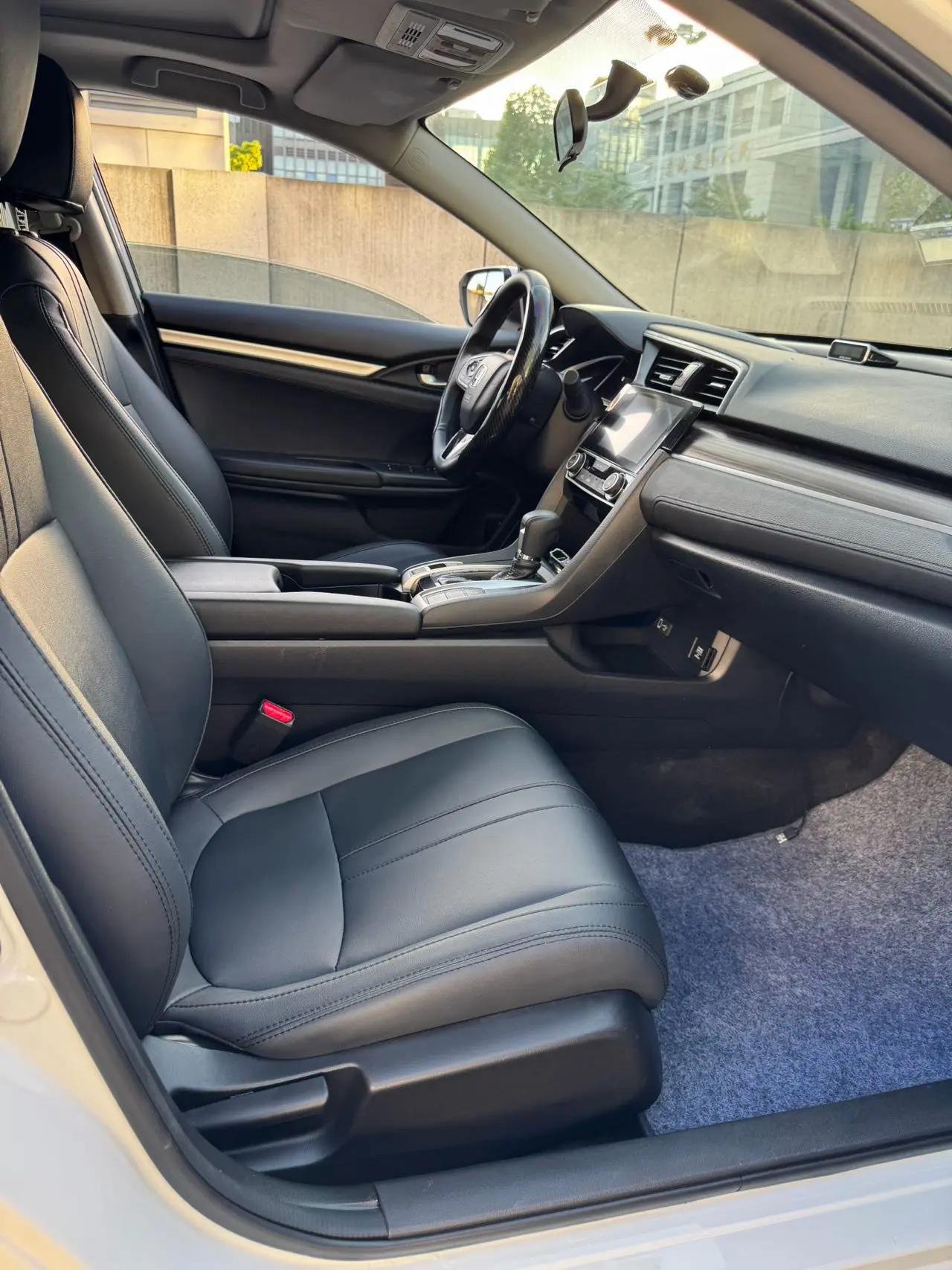 Civic 2019 220TURBO CVT Dynamic Edition National V 11