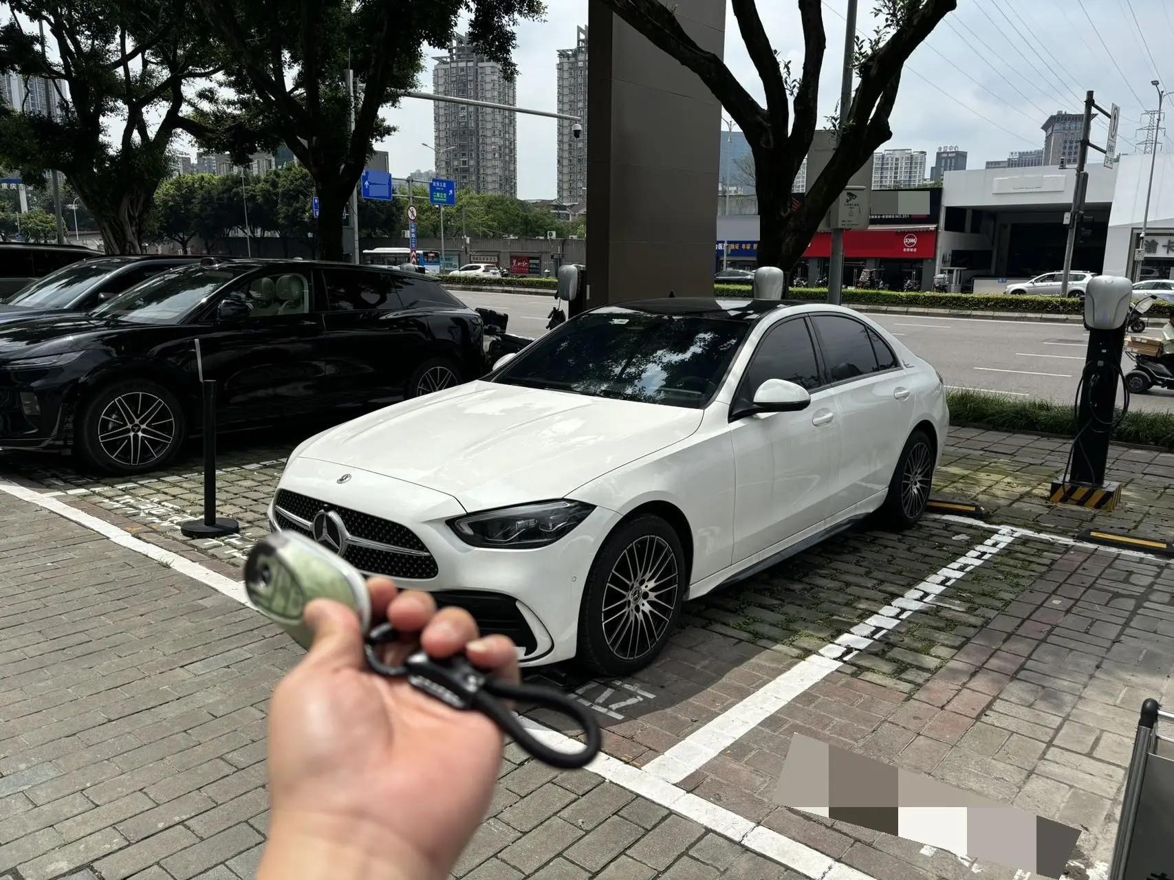 Open image lightbox: Mercedes Benz C- Class 2024 C 260 L 48V 1.5T Sport Edition (Restyled III) Automatic