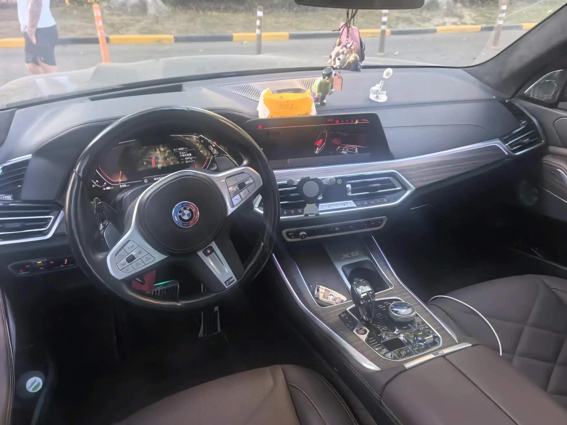 BMW X5 2022 xDrive 40Li exclusive m sports suit 6