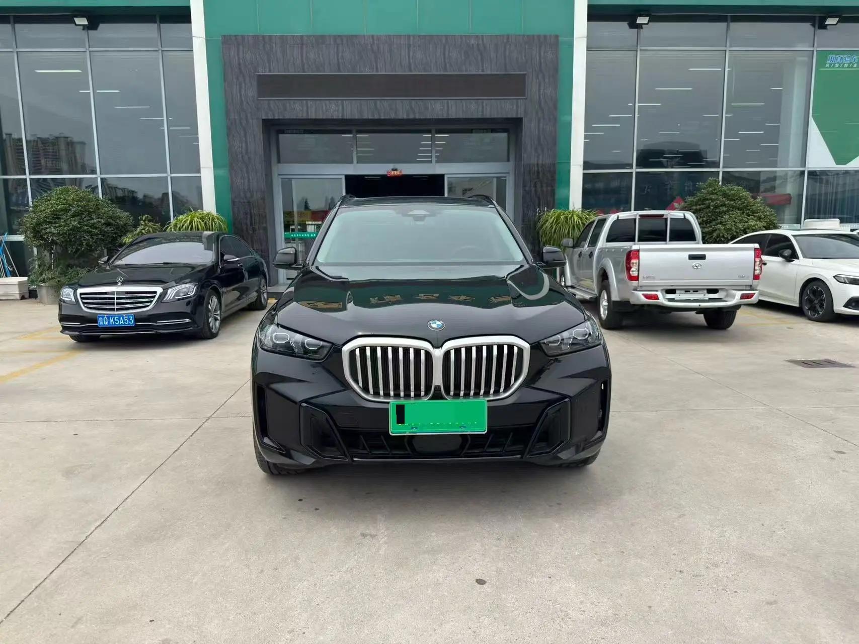 BMW 2023 X5 xDrive30Li 48V 2.0T Luxury Model M Sport Night Edition Automatic 3