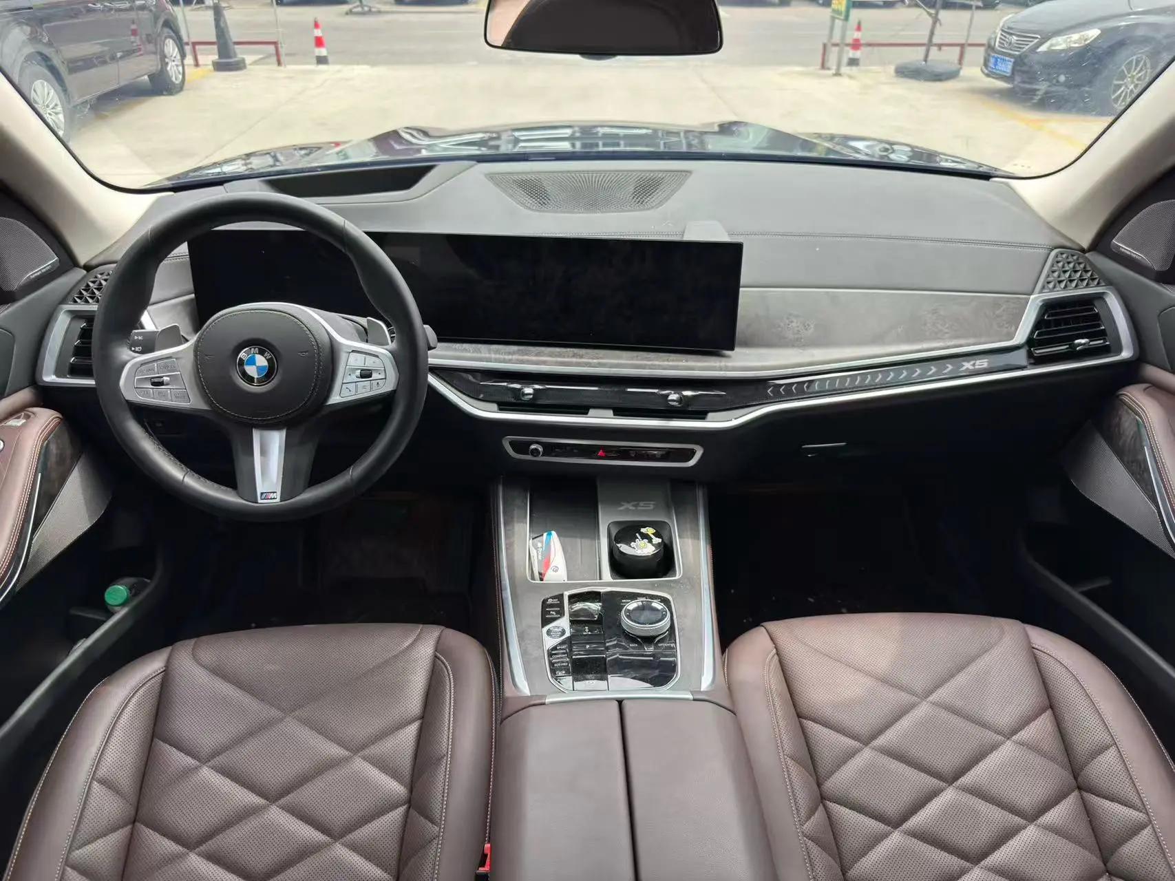 BMW 2023 X5 xDrive30Li 48V 2.0T Luxury Model M Sport Night Edition Automatic 8