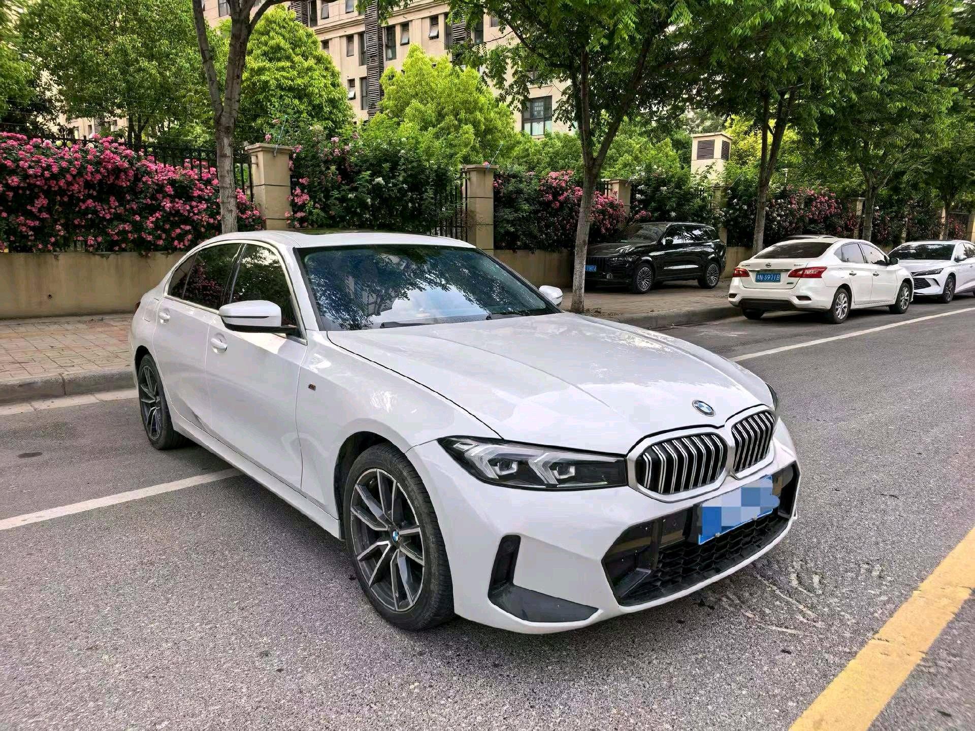 BMW 3 Series 2023 320Li M Sports Suit 3