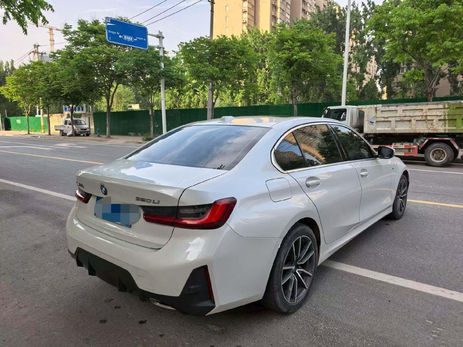 BMW 3 Series 2023 320Li M Sports Suit 4