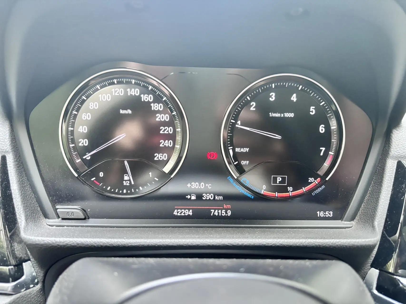 BMW 1 Series 2021 Changed to 120i M Sports Obsidian Night Edition 5