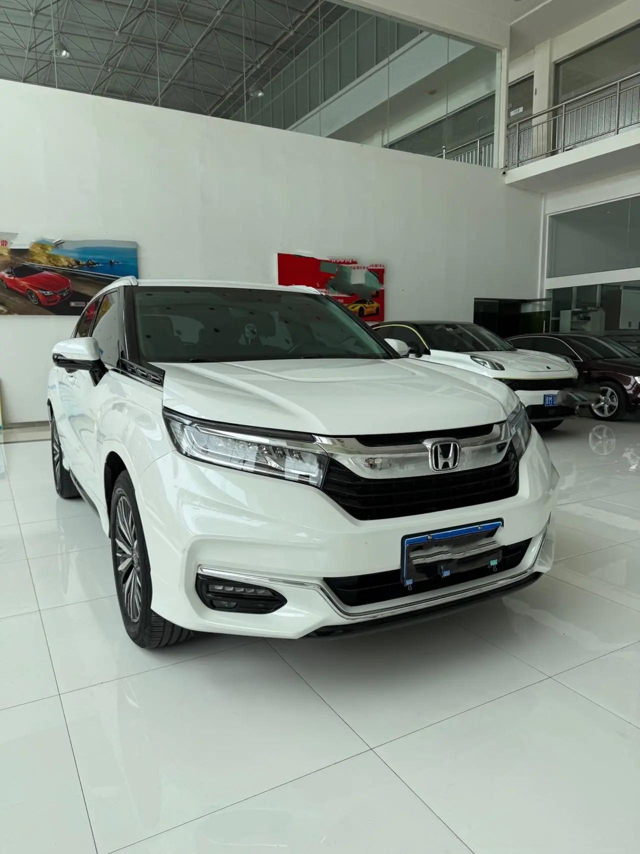 Crown Road 2020 370TURBO 4-wheel Drive Premium Edition Double Color 3