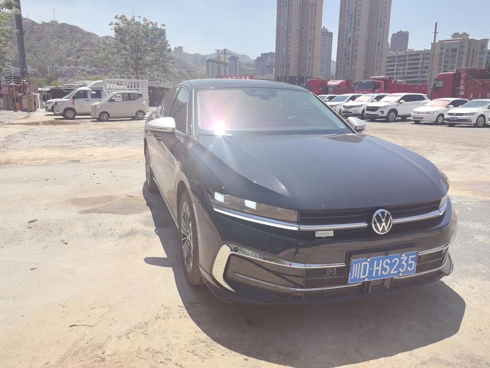 Volkswagen 2024 Magotan 2.0TSI 380TSI Premium Edition Da Mai Bag Automatic Gear 2