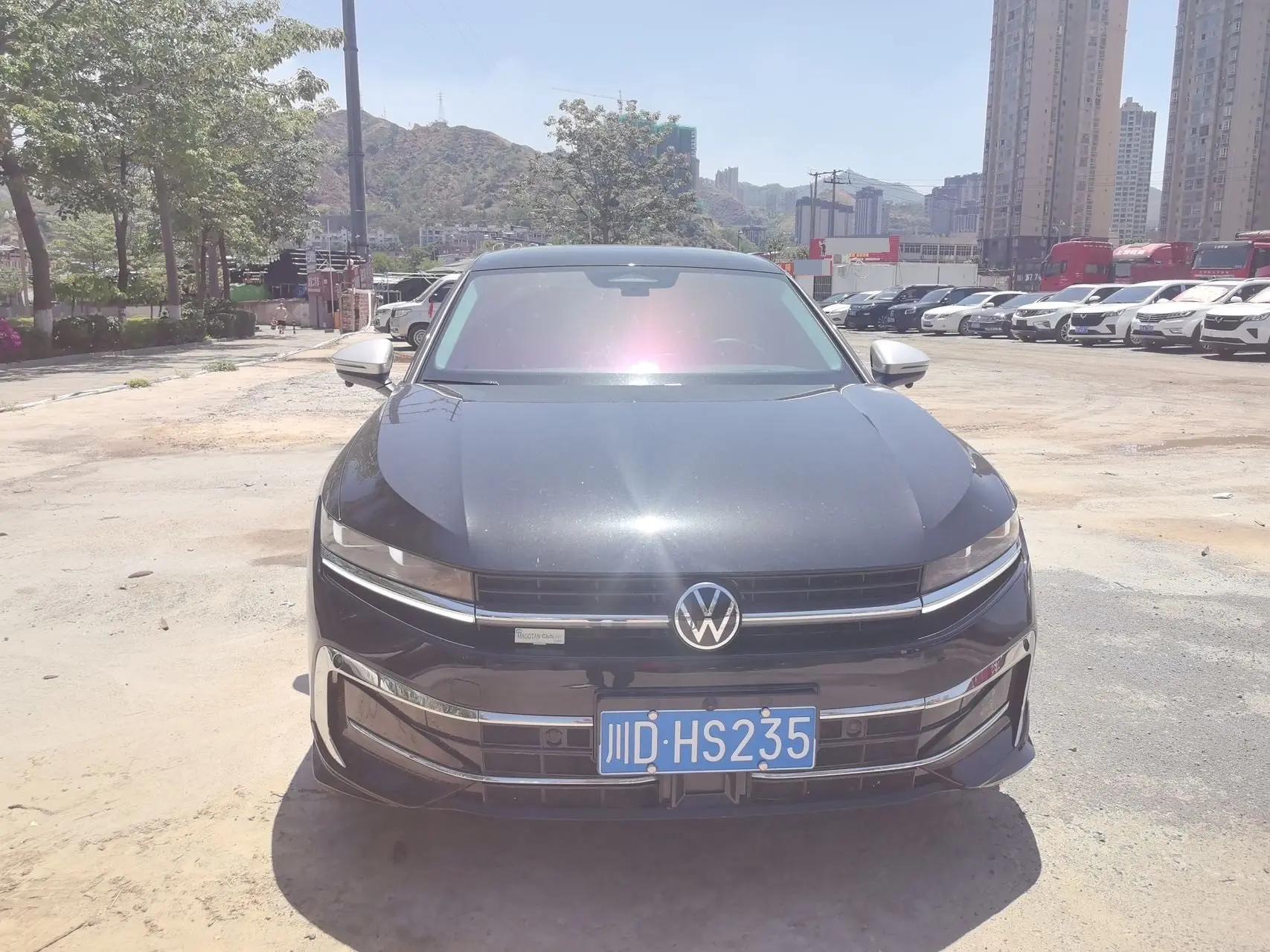 Volkswagen 2024 Magotan 2.0TSI 380TSI Premium Edition Da Mai Bag Automatic Gear 3