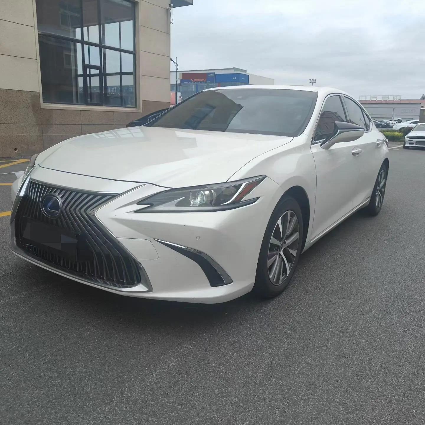Lexus ES 2020 300h Elite Edition