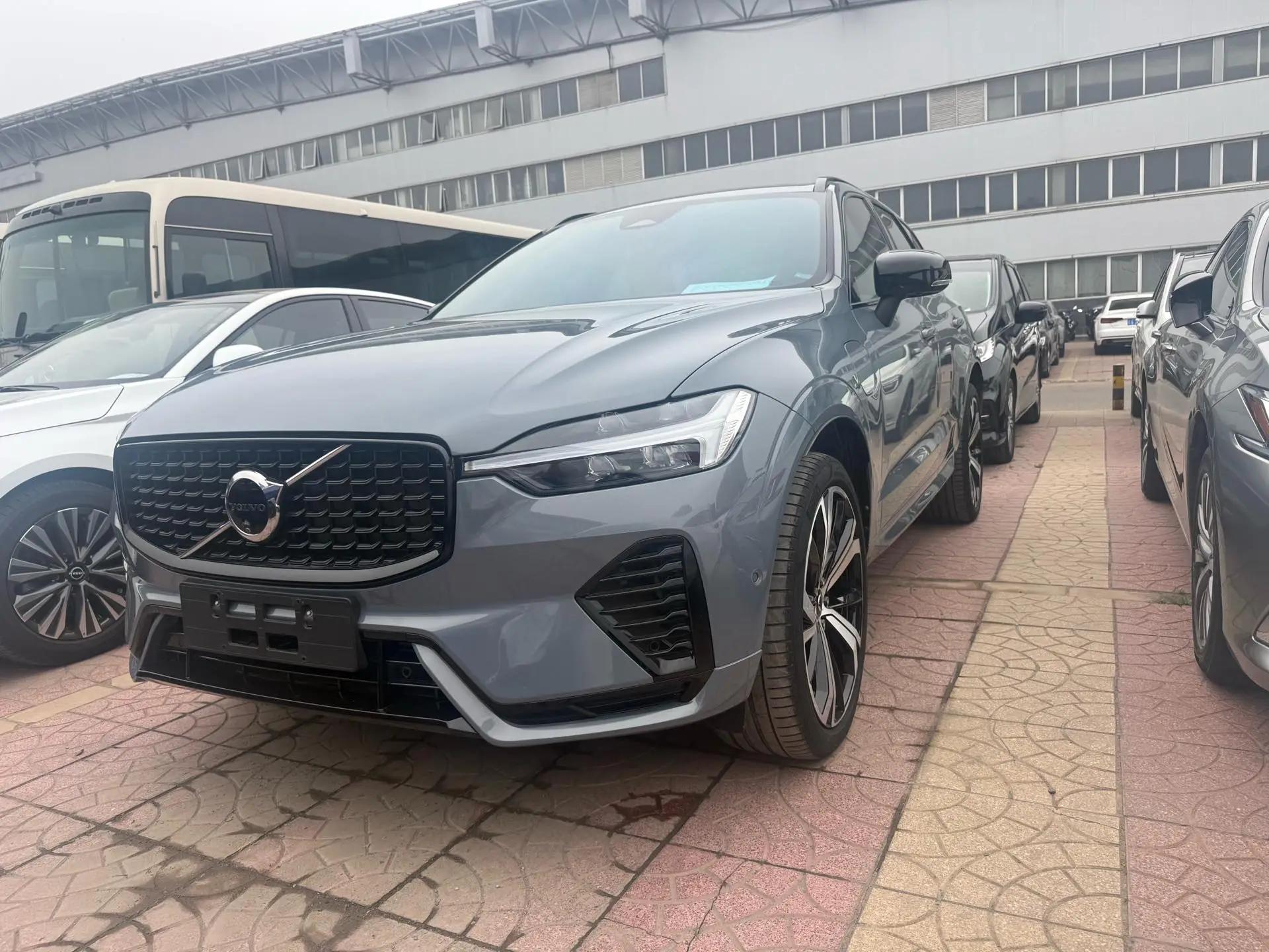 Volvo XC60 New Energy 2024 T8 Plug-in Hybrid Long Endurance Four-wheel Drive Zhiyuan Sports Edition