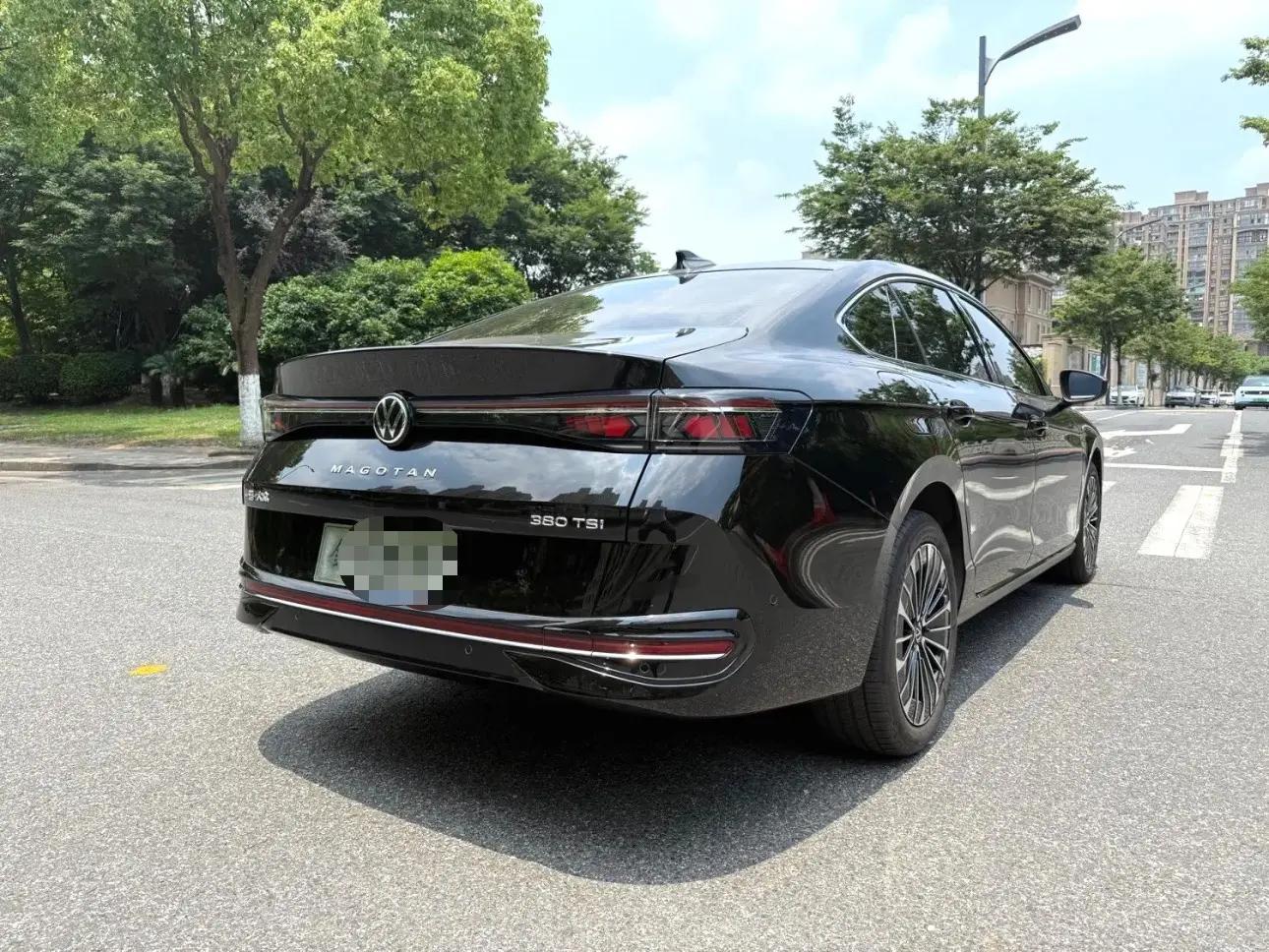Volkswagen 2024 Magotan 2.0TSI 380TSI Premium Edition Da Mai Bag Automatic Gear 4