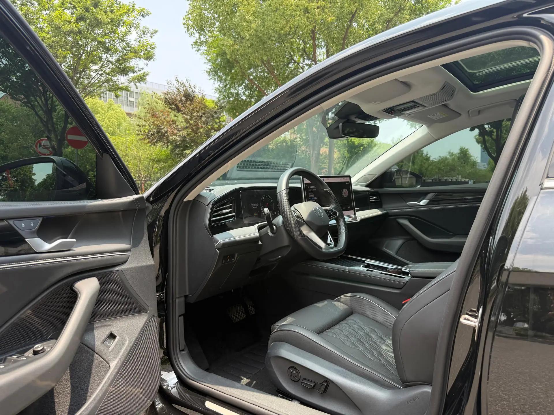 Volkswagen 2024 Magotan 2.0TSI 380TSI Premium Edition Da Mai Bag Automatic Gear 6