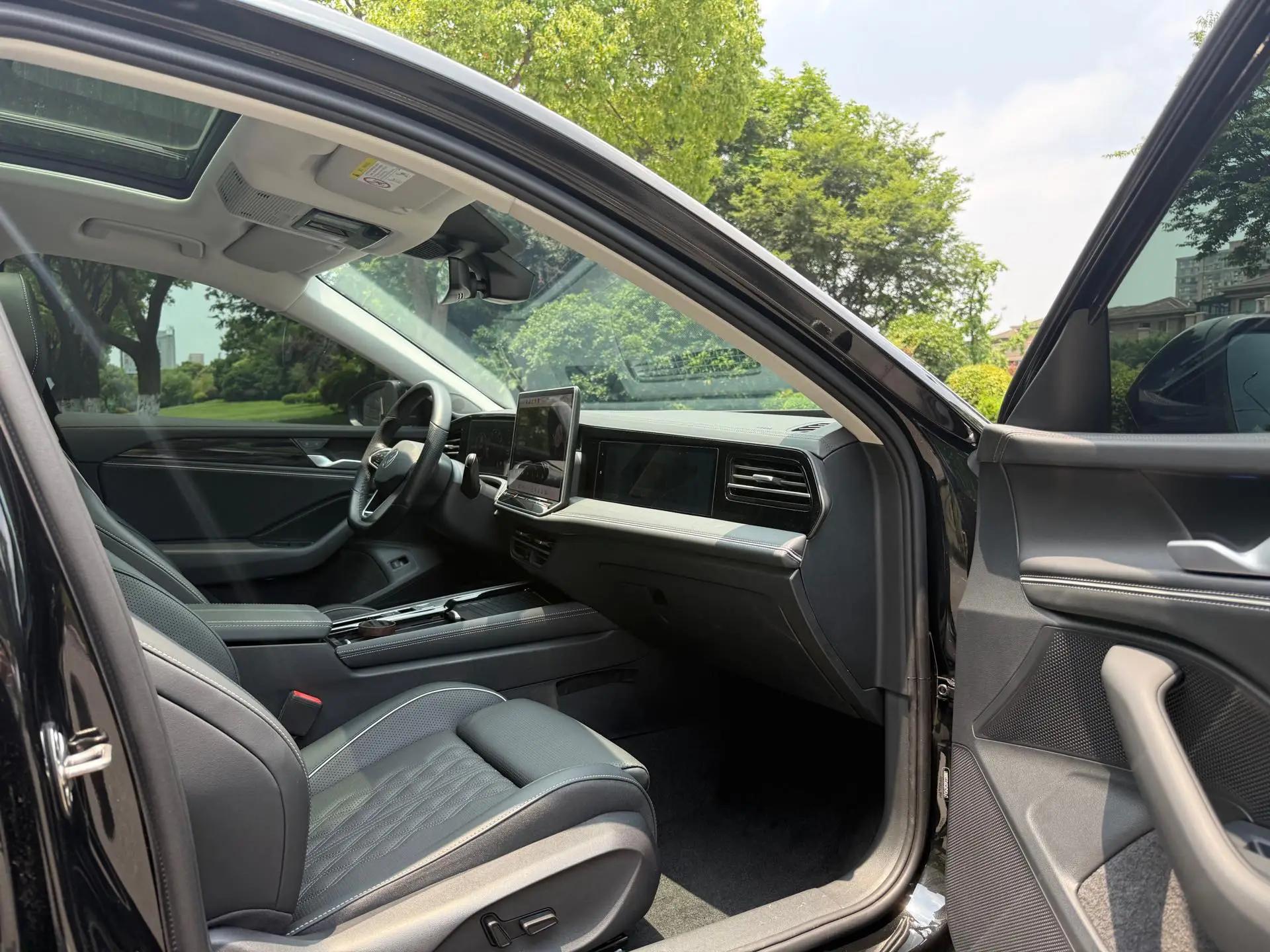 Volkswagen 2024 Magotan 2.0TSI 380TSI Premium Edition Da Mai Bag Automatic Gear 8