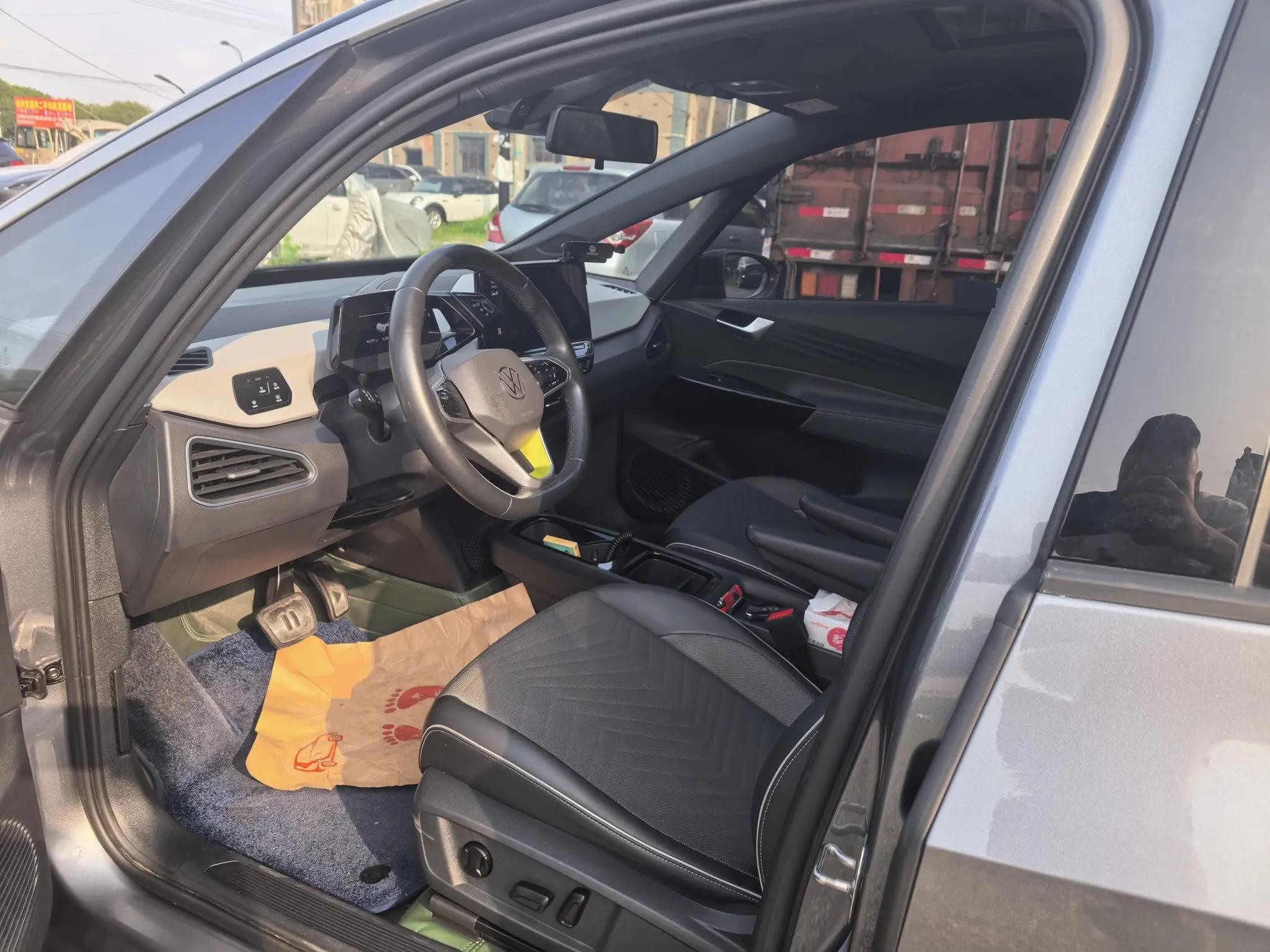 Volkswagen 2023 ID. 3 Upgraded Pure Smart Edition, Automatic Transmission 4