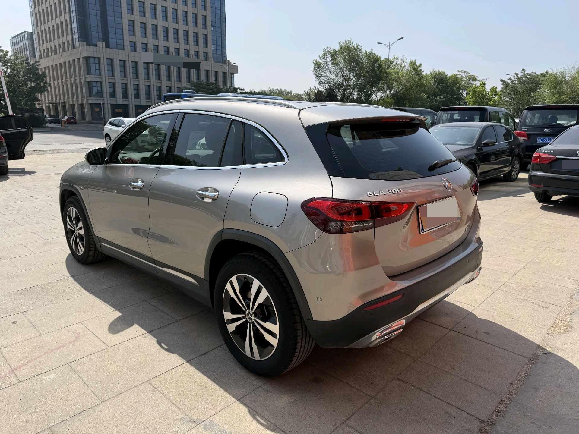 Mercedes Benz GLA 2020 GLA 200 2