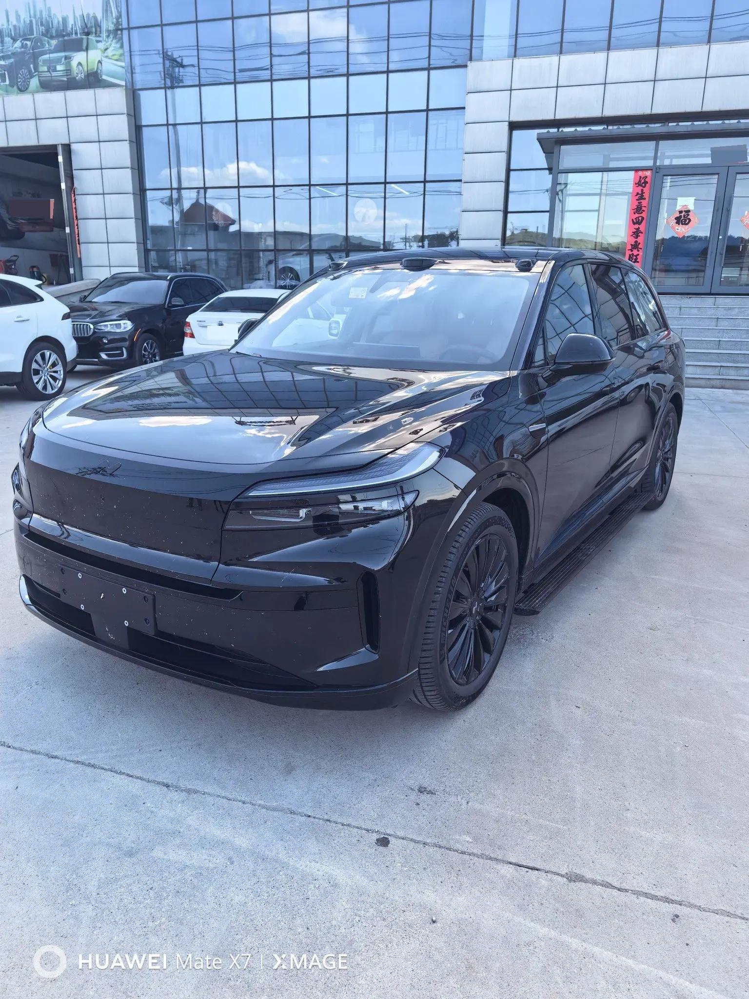 ONVO 2026 L90 Ultra six-seat automatic gear