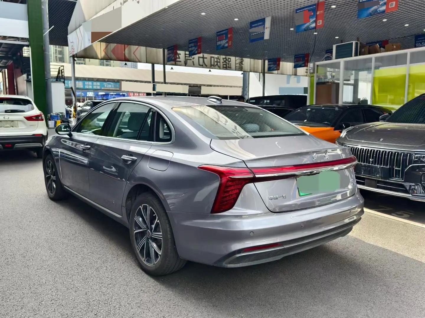 HongQi 2025 H5 PHEV 1.5T 170 Super Hybrid Automatic Gear 3