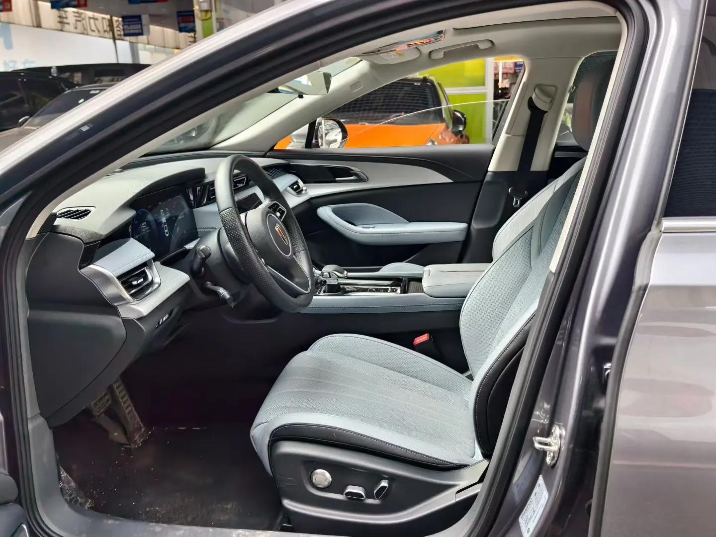 HongQi 2025 H5 PHEV 1.5T 170 Super Hybrid Automatic Gear 6