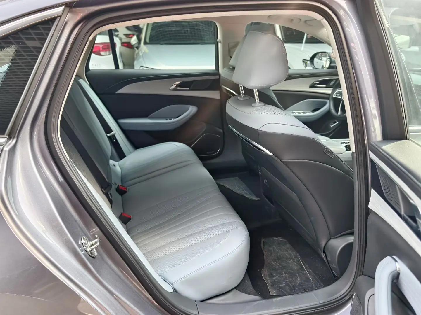 HongQi 2025 H5 PHEV 1.5T 170 Super Hybrid Automatic Gear 9
