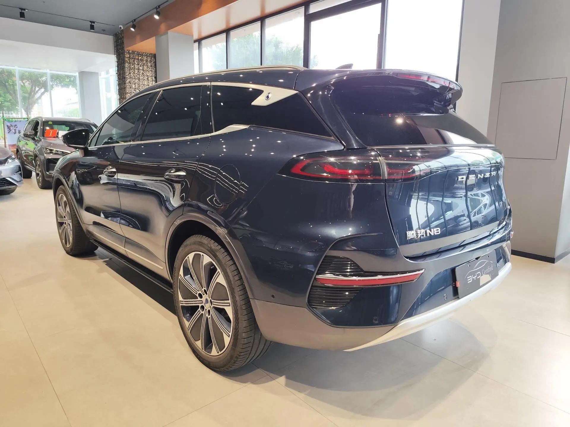 Denza N8 2023 Four-wheel Drive Super Hybrid Flagship Six-seat Edition 7