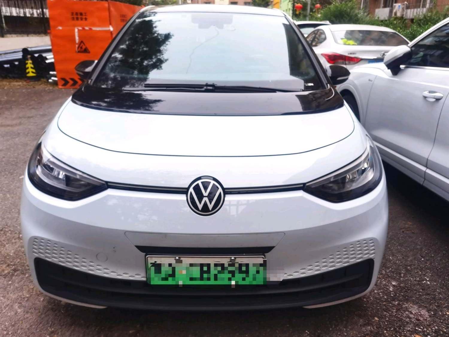 Volkswagen 2023 ID. 3 Upgraded Pure Smart Edition, Automatic Transmission 2