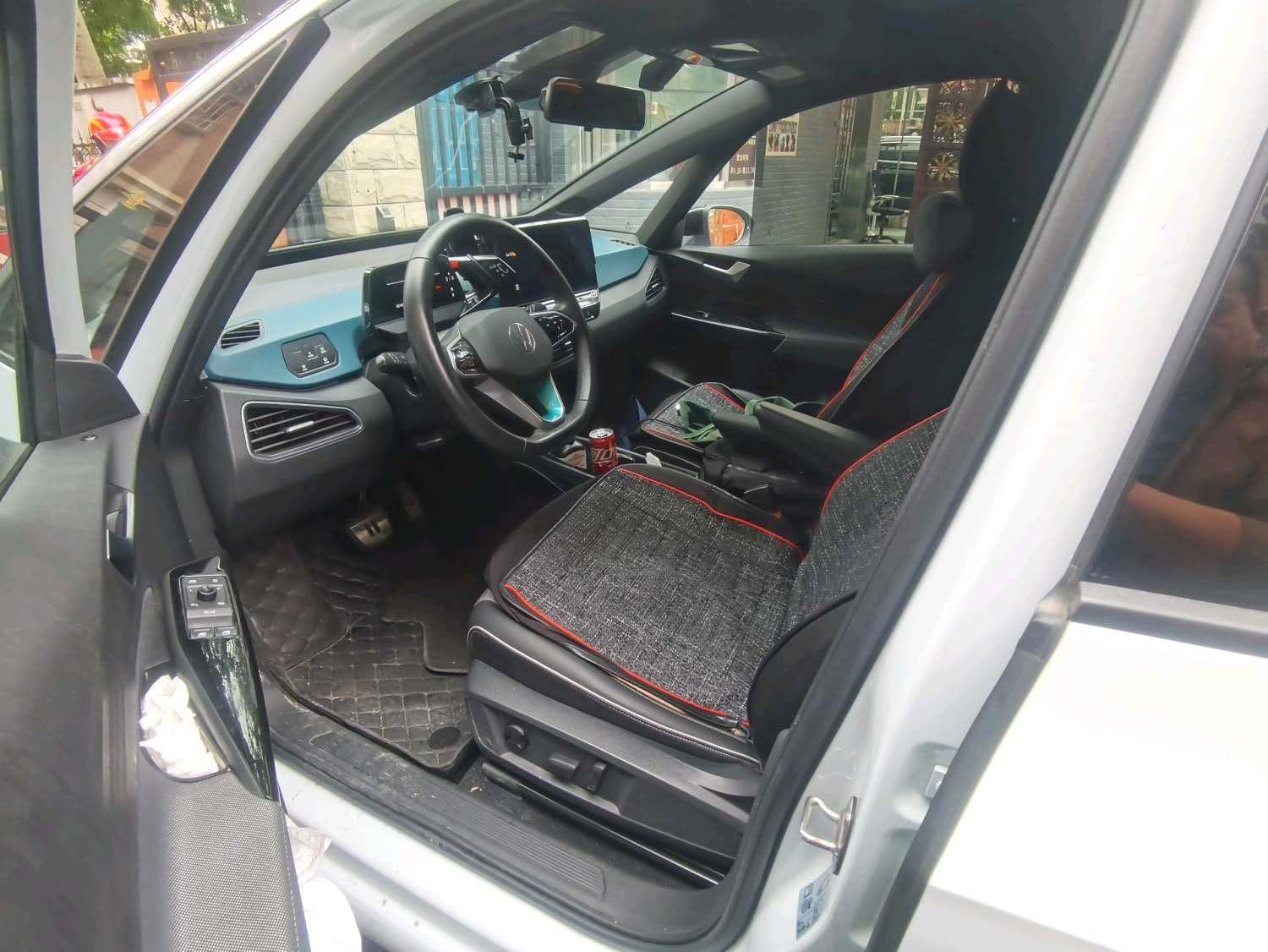 Volkswagen 2023 ID. 3 Upgraded Pure Smart Edition, Automatic Transmission 4