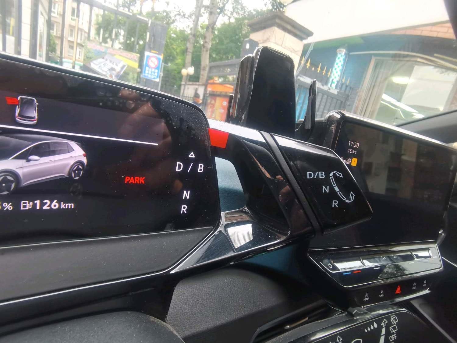 Volkswagen 2023 ID. 3 Upgraded Pure Smart Edition, Automatic Transmission 9