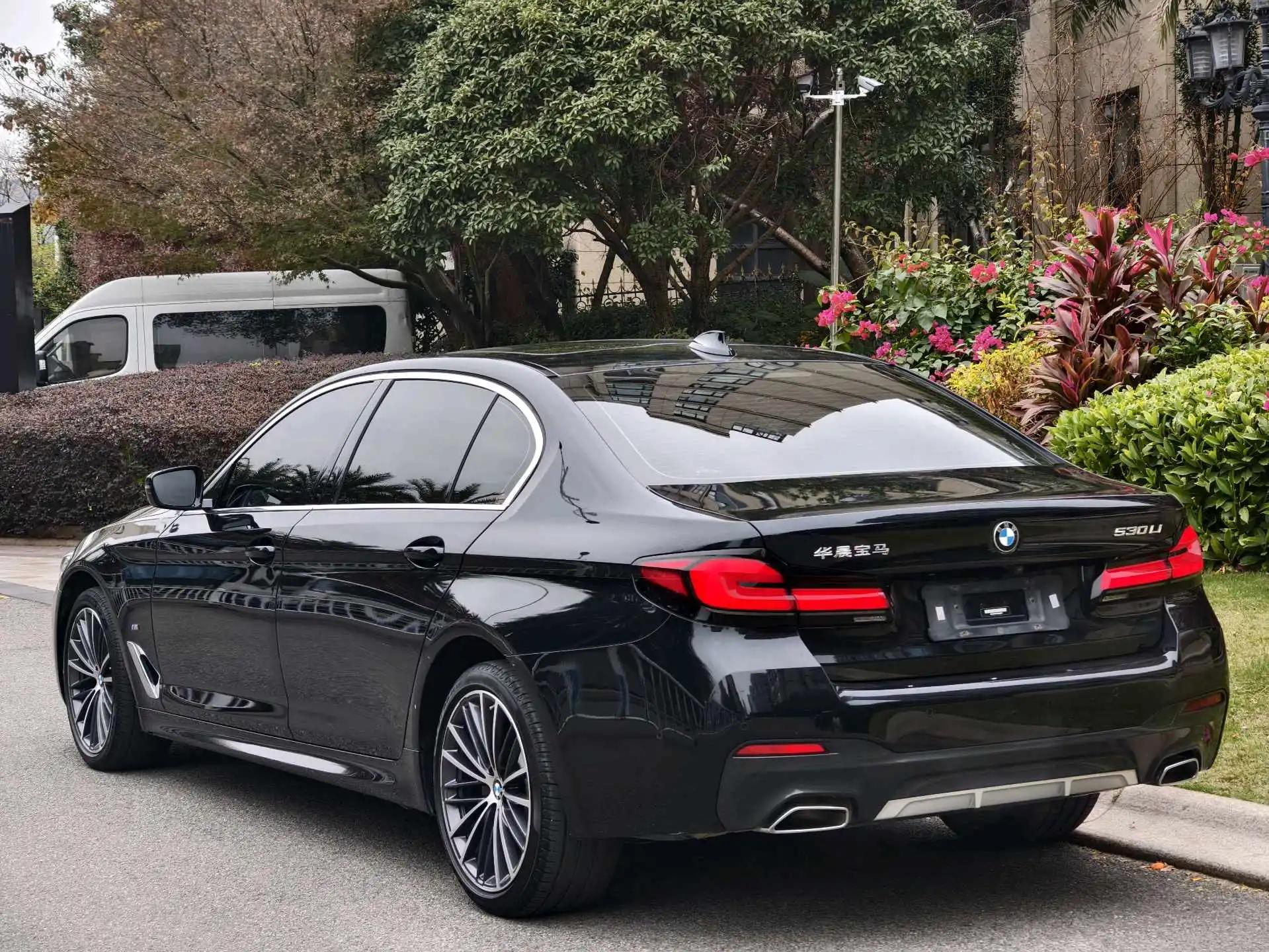 BMW 5 Series 2023 530Li 2.0T Luxury Model M Sport Package Automatic 5