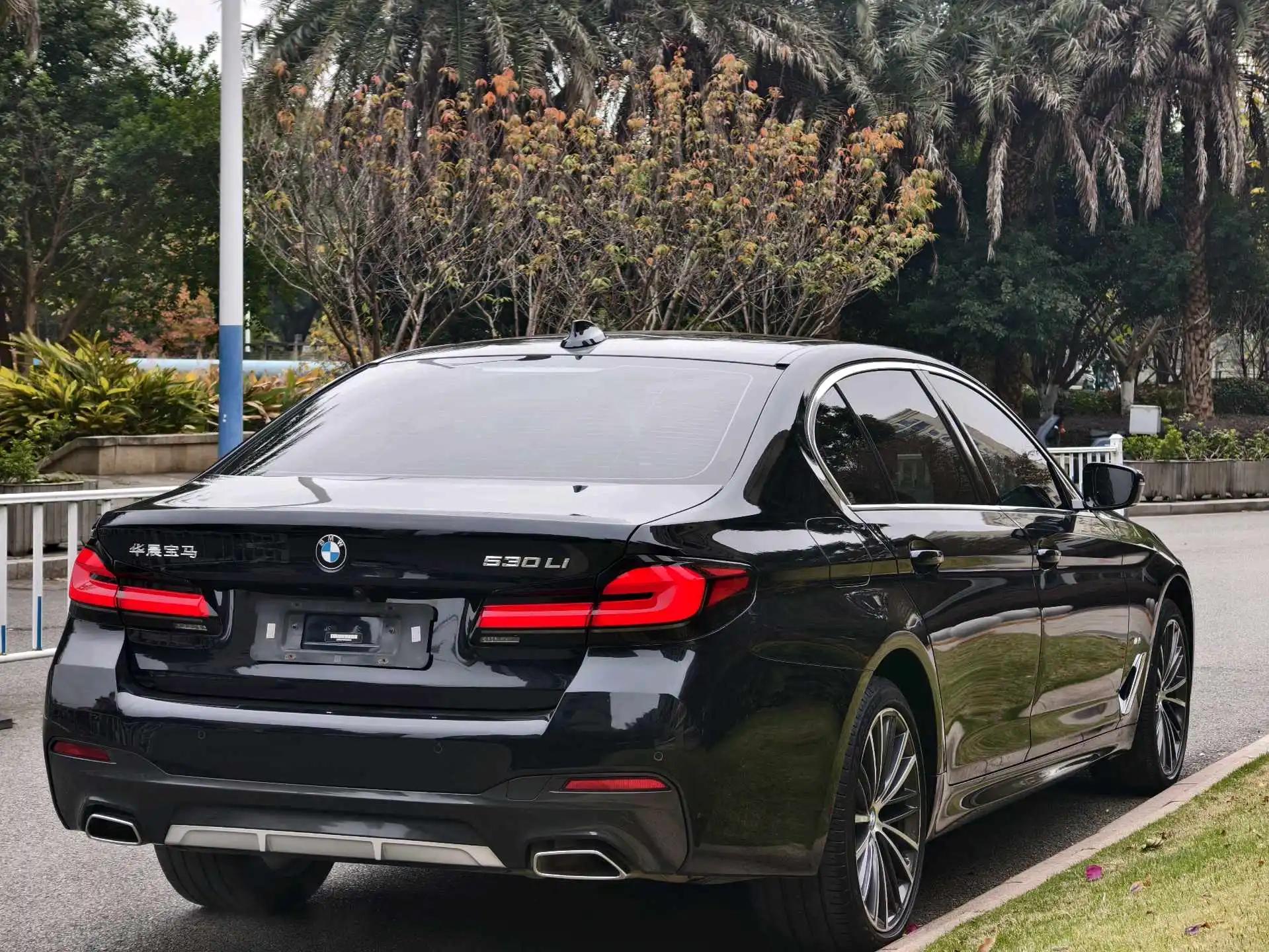 BMW 5 Series 2023 530Li 2.0T Luxury Model M Sport Package Automatic 7