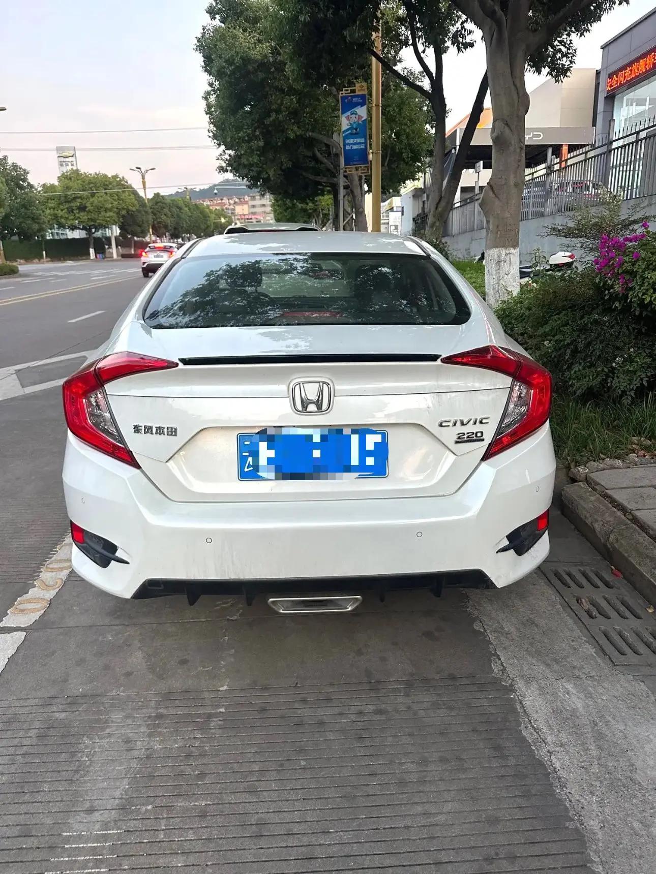 Civic 2019 220TURBO CVT Combustion Edition National V 4