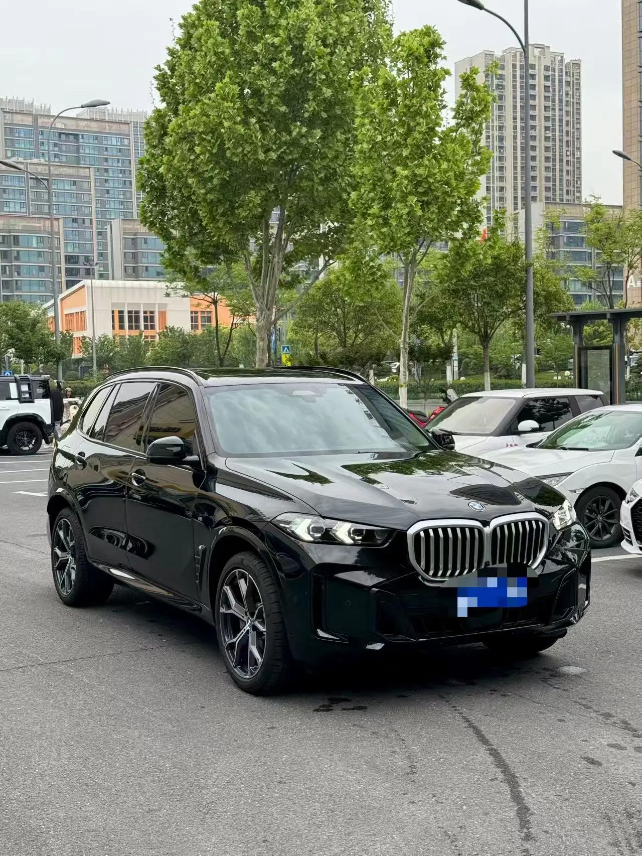 BMW 2023 X5 xDrive30Li 48V 2.0T Luxury Model M Sport Package Automatic 2