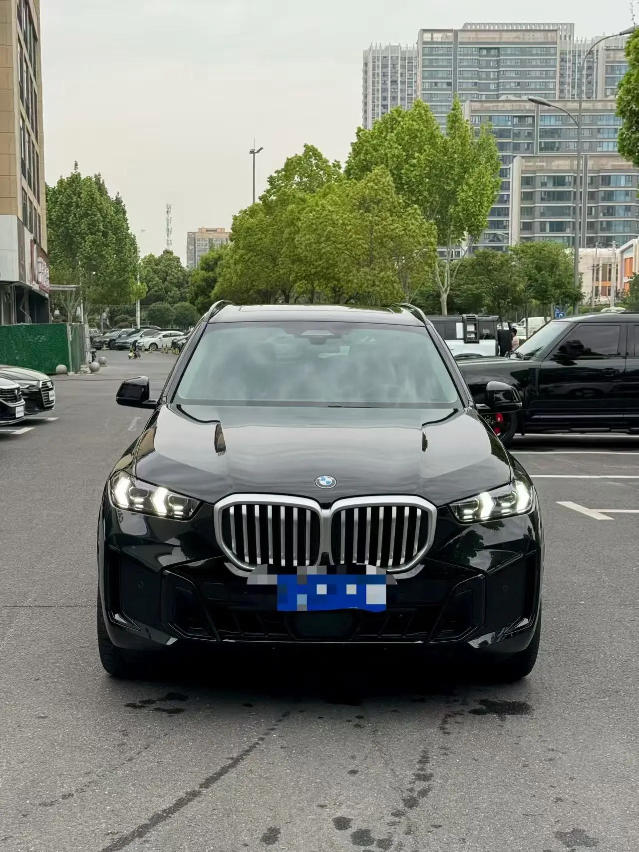 BMW 2023 X5 xDrive30Li 48V 2.0T Luxury Model M Sport Package Automatic 3