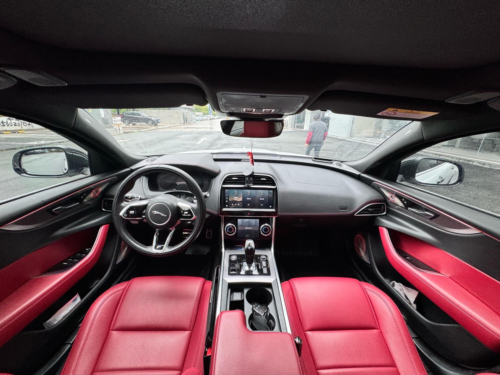 Jaguar XEL 2023 2.0T 250PS R-DYNAMIC S Enterprising Sports Edition 6