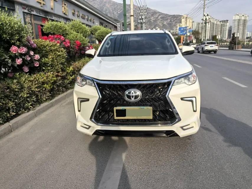 Toyota Fortuner (Imported) 2019 Fortuner 2.7 EXR Middle East Edition Automatic Gear 2