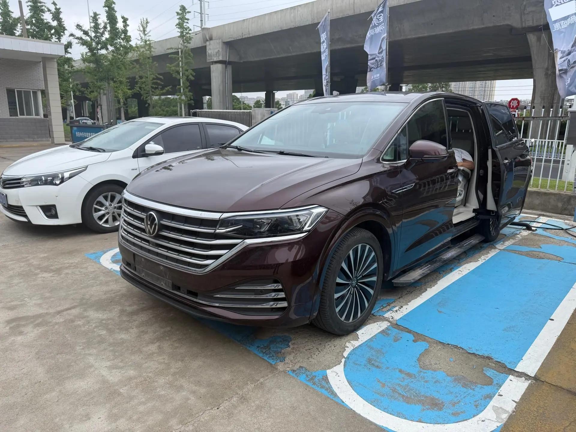 Viran 2020 380TSI Flagship Edition
