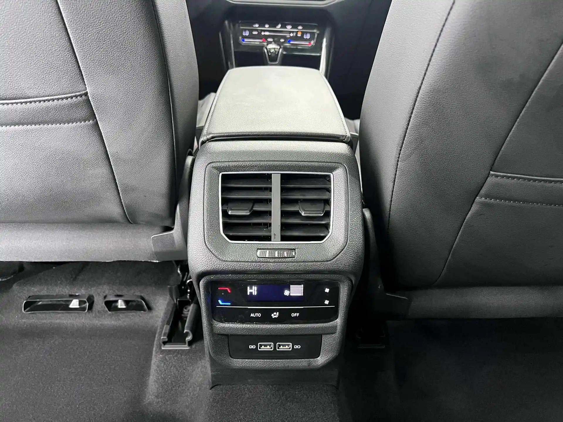 Tan Yue 2022 280TSI Two-Drive Deluxe Zhilian Edition 11