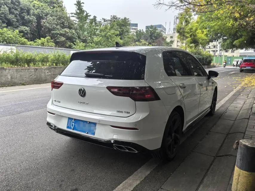 Volkswagen 2023 Golf 8 R-Line 1.4TSI 280TSI Lite (facelift) automatic 4
