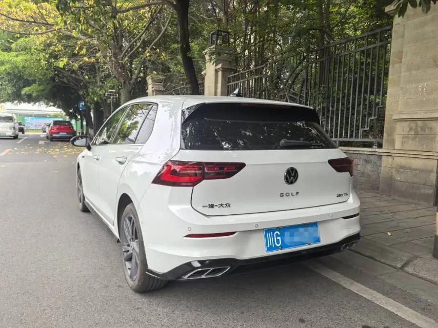 Volkswagen 2023 Golf 8 R-Line 1.4TSI 280TSI Lite (facelift) automatic 6