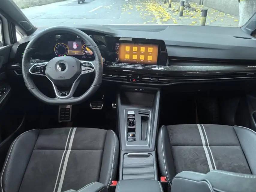Volkswagen 2023 Golf 8 R-Line 1.4TSI 280TSI Lite (facelift) automatic 8