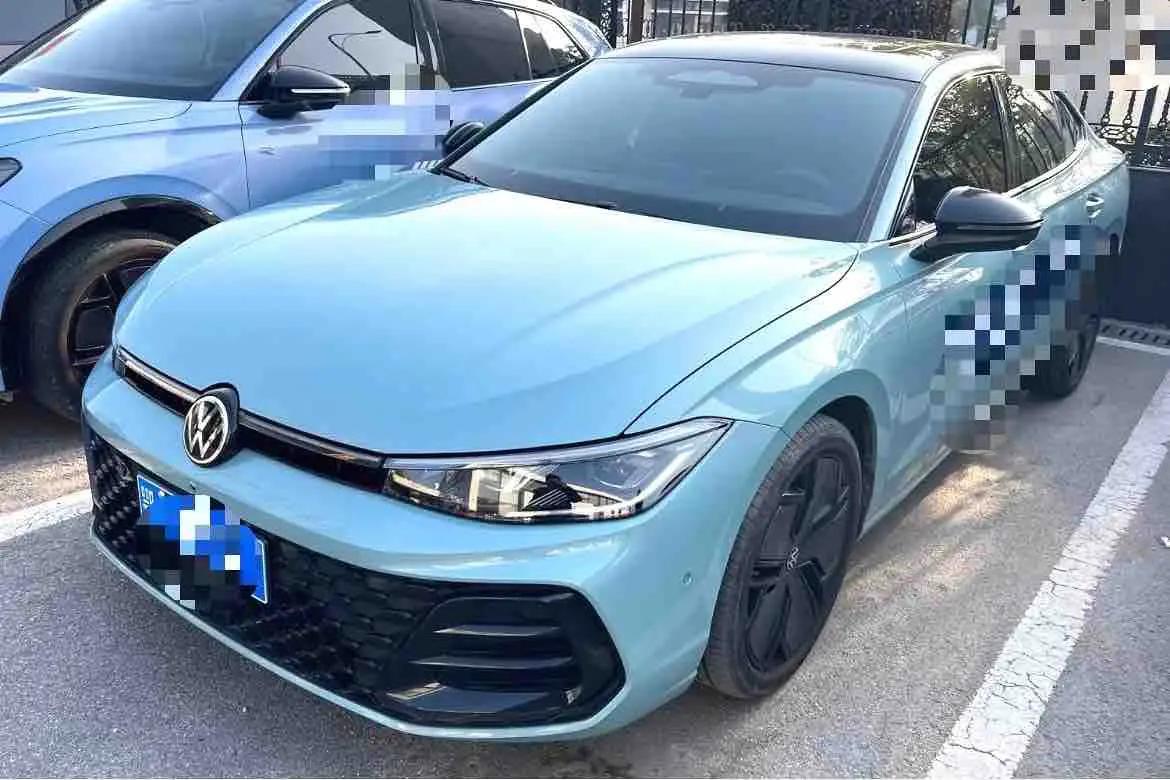 Volkswagen 2025 Passat Pro 2.0TSI 380TSI Star Dragon Edition Automatic Gear