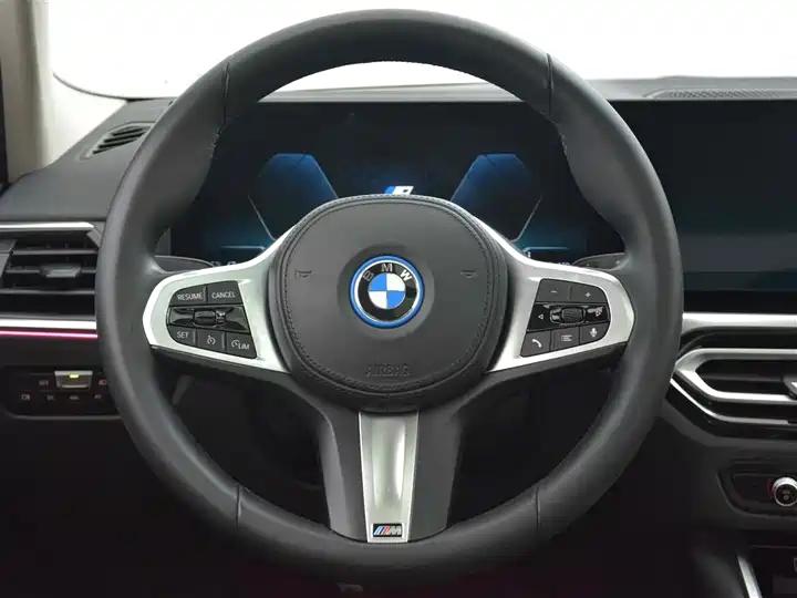 BMW i3 2024 eDrive 35 L 12