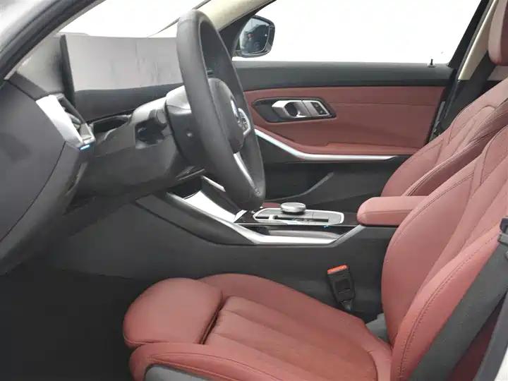 BMW i3 2024 eDrive 35 L 9
