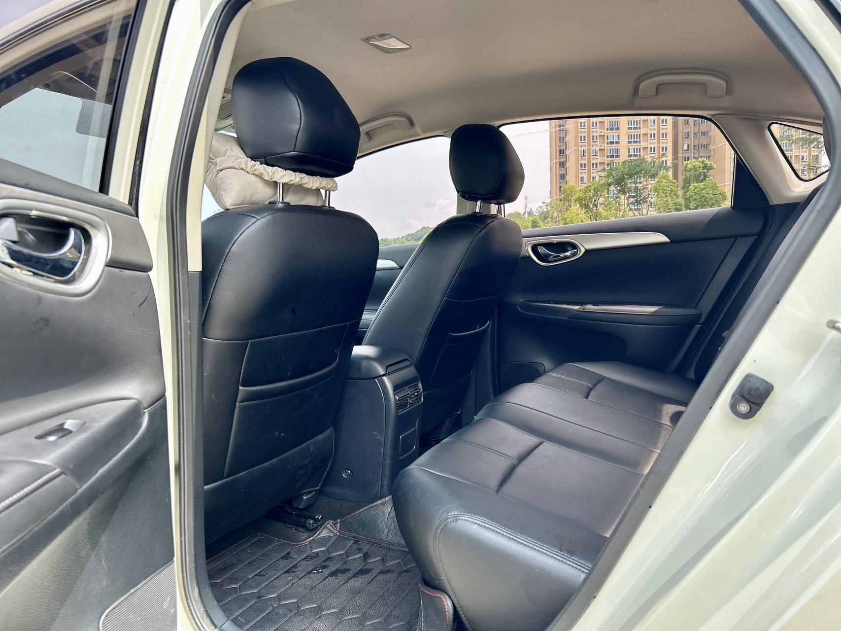 Xuanyi 2022 Classic 1.6XE CVT Comfort Edition 8